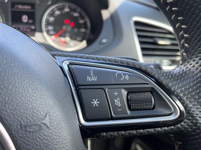 AUDI Q3 Photo 17