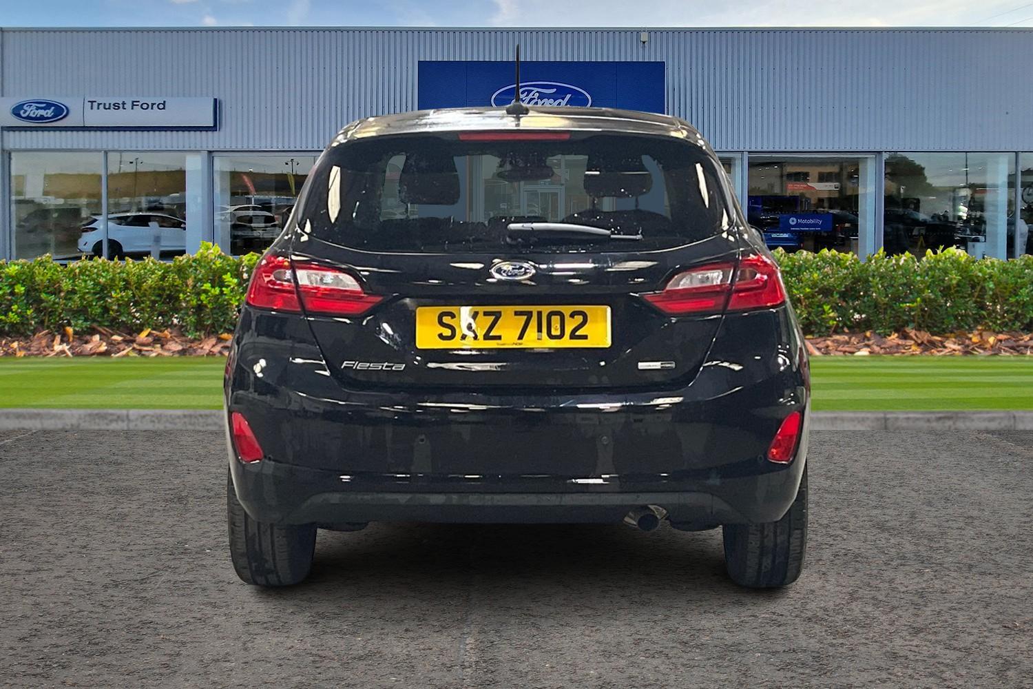 Ford FIESTA Photo 6