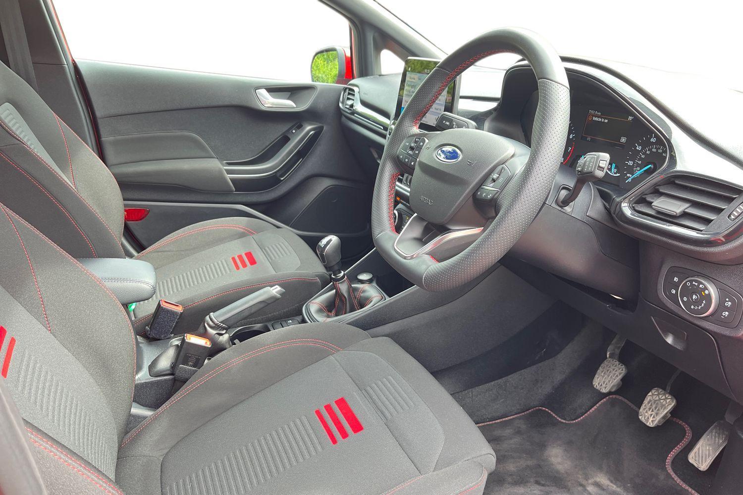 Ford Fiesta Photo 8