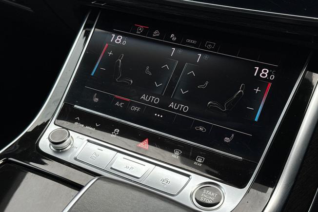 Audi Q8 Photo 35