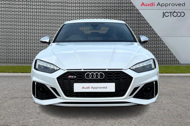 AUDI RS5 Photo 8