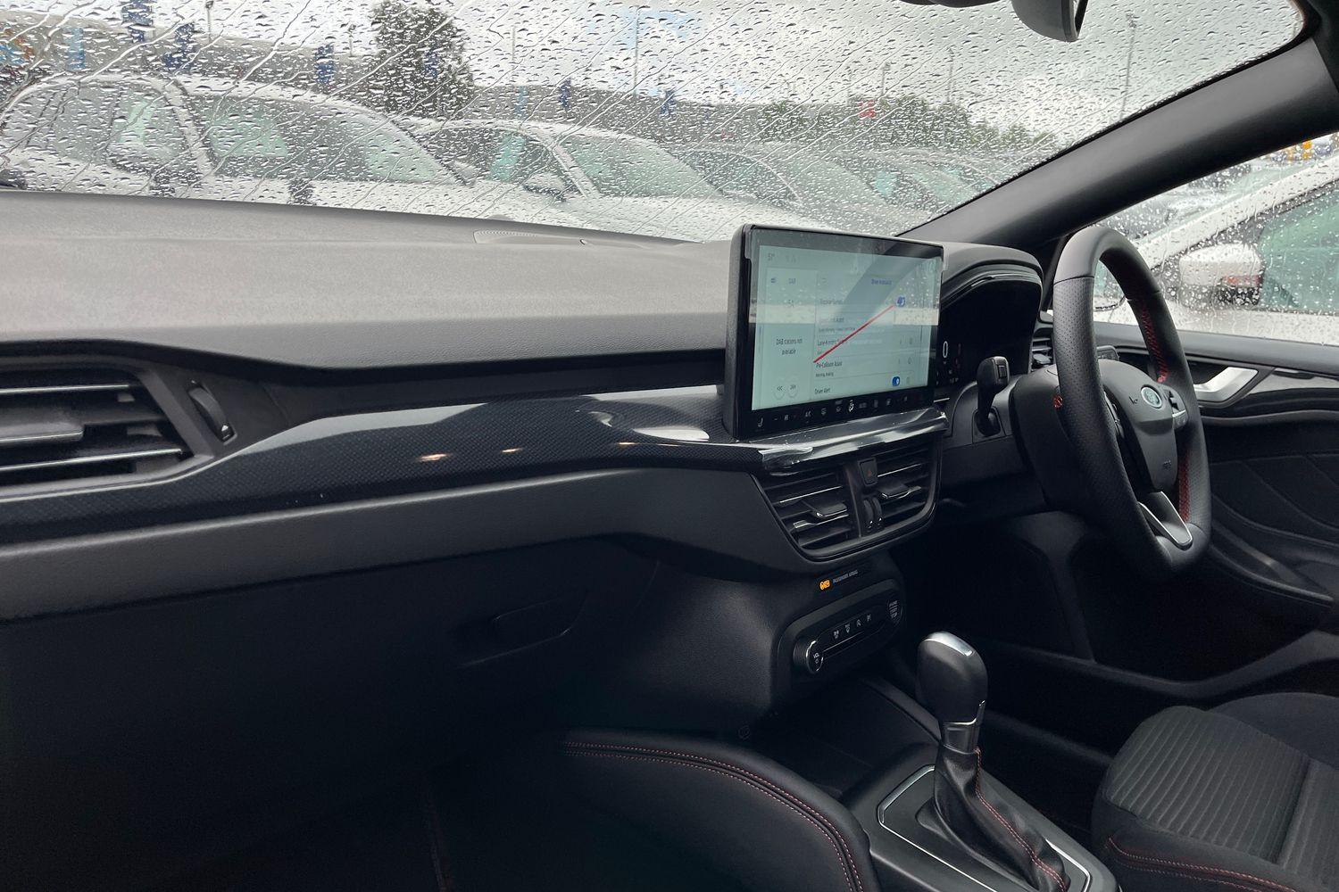 Ford FOCUS Photo 17