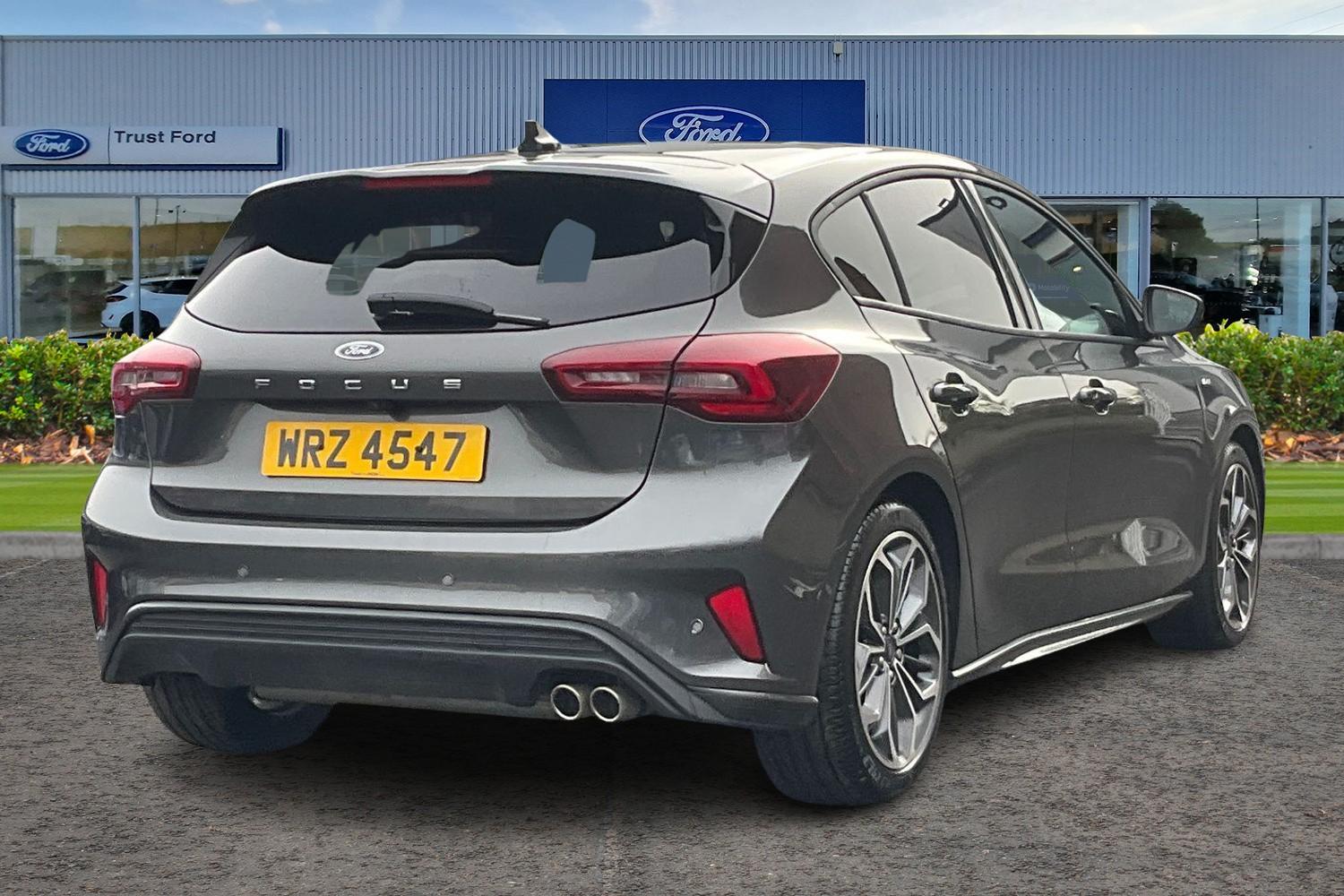 Ford FOCUS Photo 3