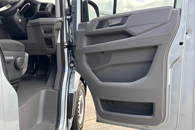 VOLKSWAGEN Crafter Photo 34