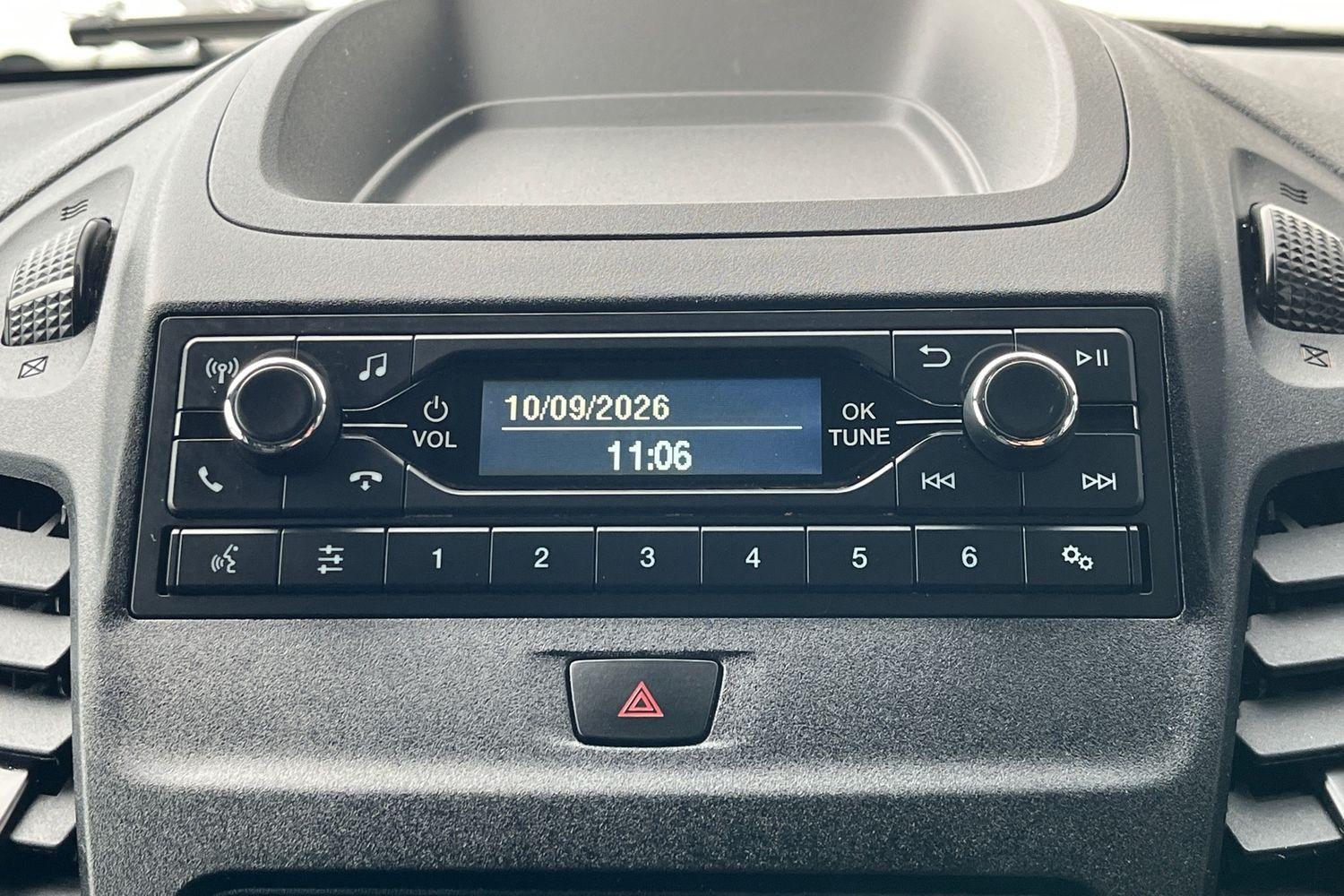 Ford TRANSIT CONNECT Photo 24