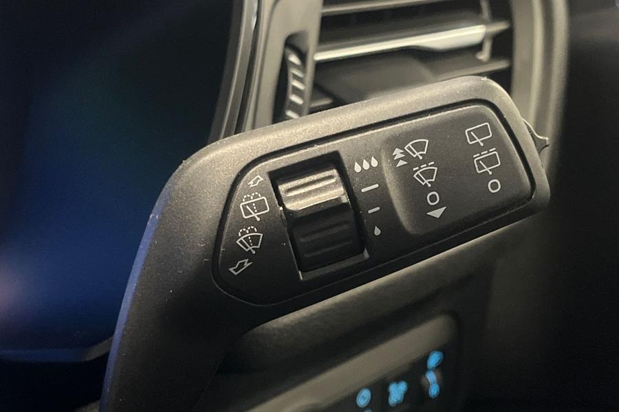 Ford KUGA Photo autoimg-7640f239b3951dc40b279289ca094c177f50b6f8.jpg