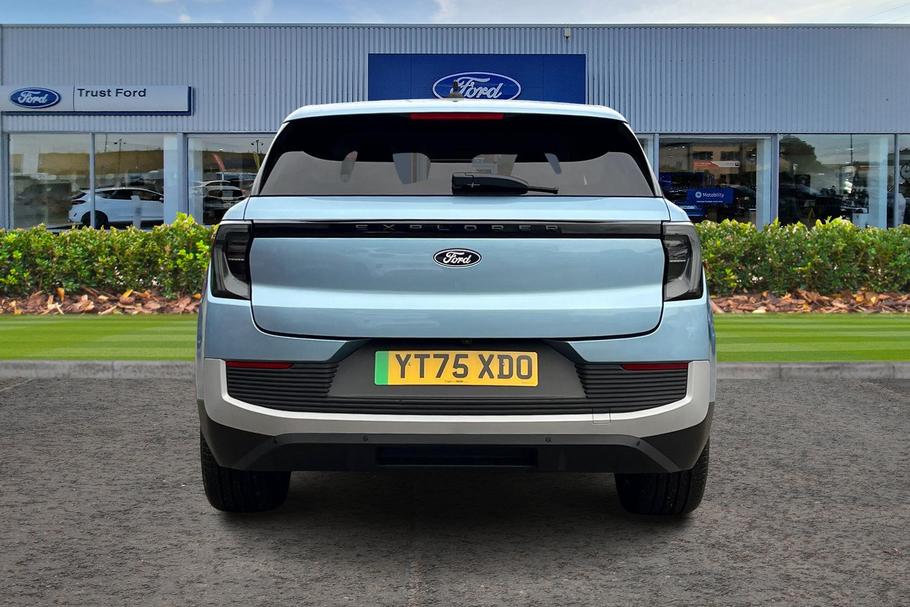 Used Ford EXPLORER 7