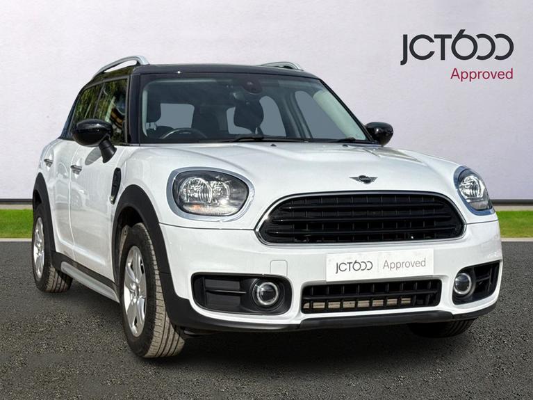 Used 2019 MINI Countryman 1.5 Cooper Classic SUV 5dr Petrol Steptronic Euro 6 (s/s) (136 ps) White at JCT600