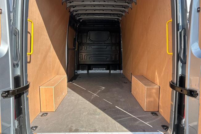 Volkswagen Crafter Photo 12