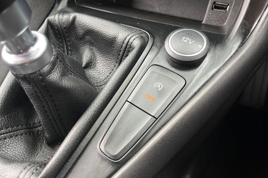 Ford Focus Photo autoimg-764656f0ee4e7831b9ddf764314ecc1c700b54b9.jpg
