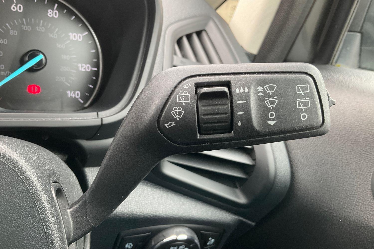 Ford ECOSPORT Photo 14