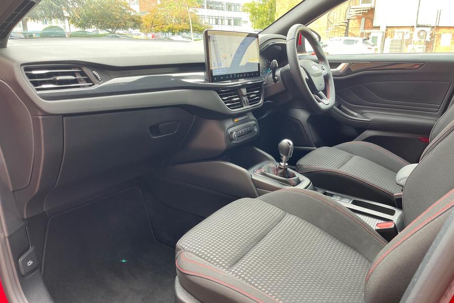 Ford Focus Photo autoimg-764d1654290381a6dfba506389944717e92845be.jpg