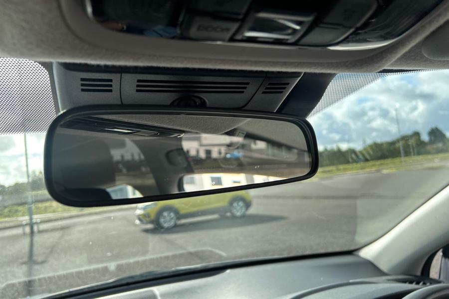 Toyota YARIS Photo autoimg-76527f367504ea4aa5f4fa151251c32a602abd59.jpg