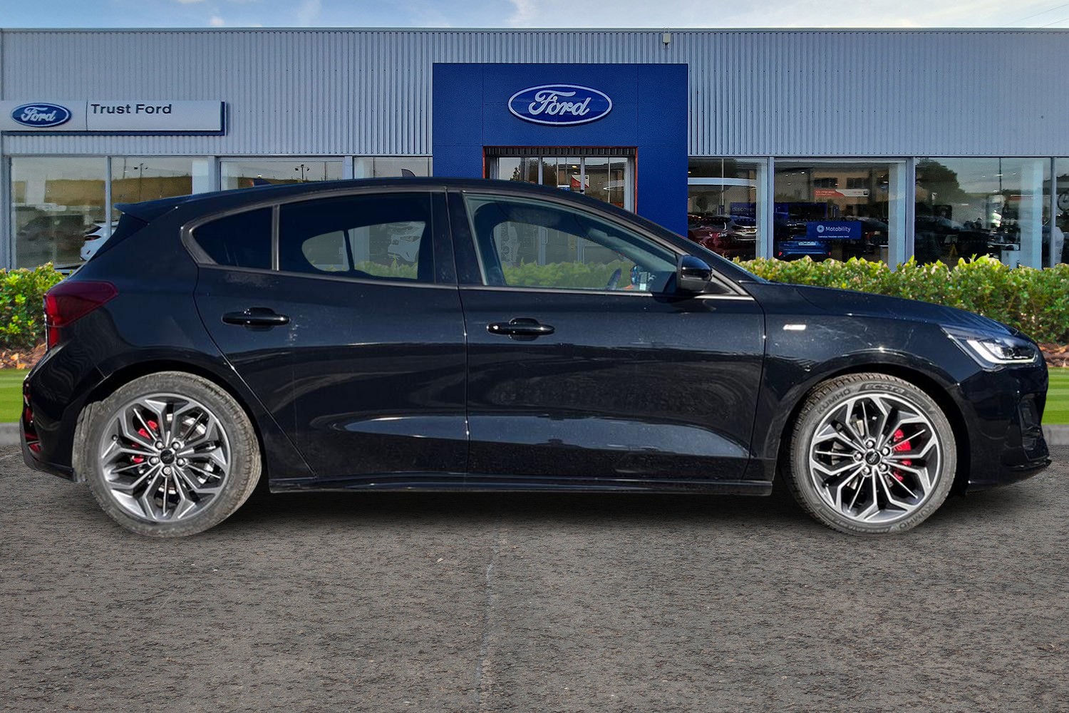 Ford FOCUS Photo 2