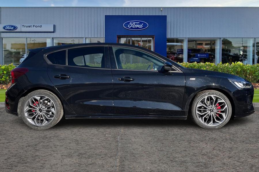 Ford FOCUS Photo autoimg-76545d10a054d5e0c8c819d8b45730d26719a147.jpg