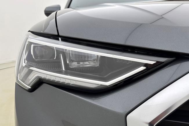 AUDI Q3 Photo 19