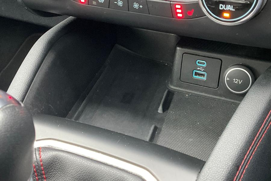 Ford KUGA Photo autoimg-765826dcaa3edf350a9ae54348f2271422ce7a93.jpg