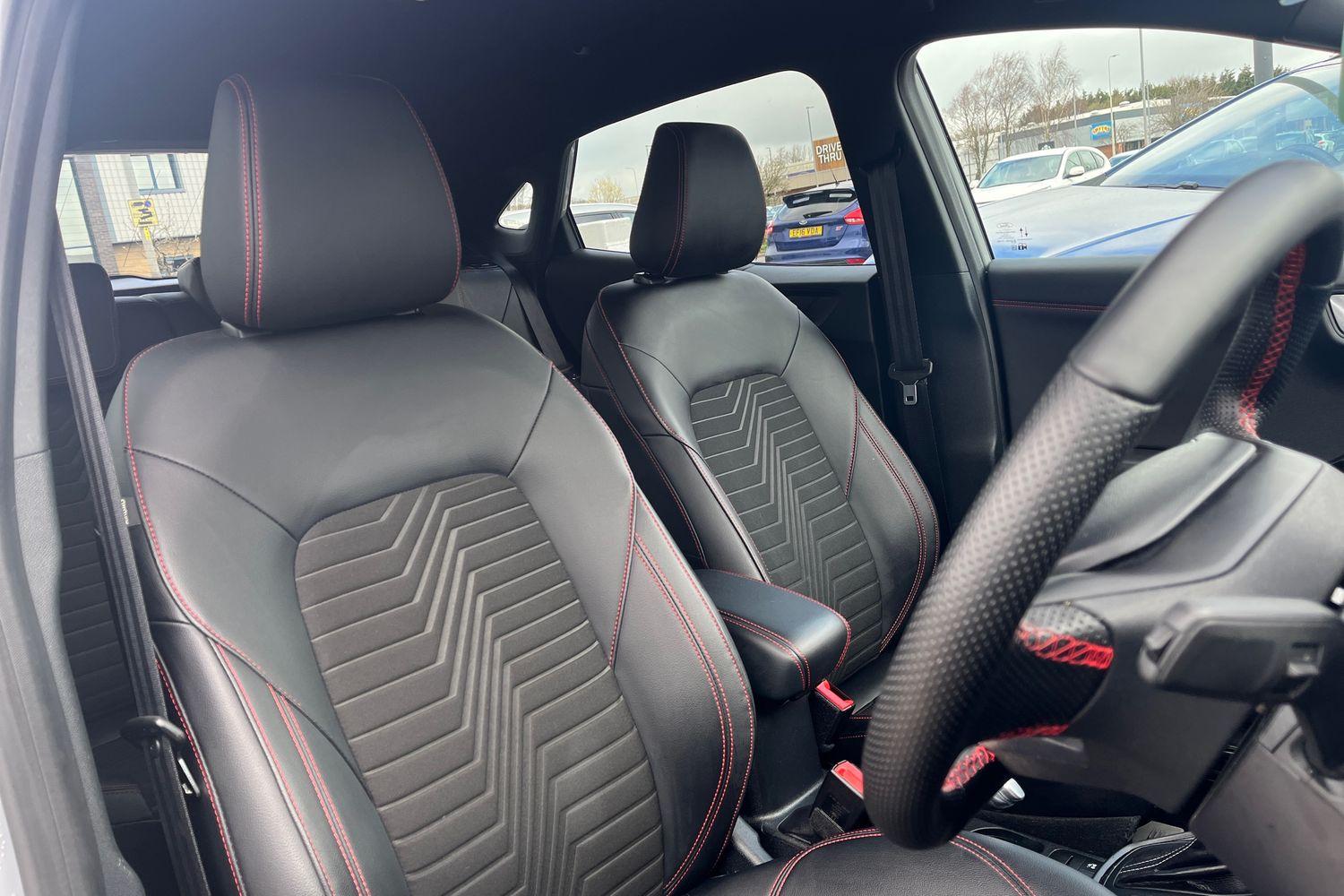 Ford PUMA Photo 16