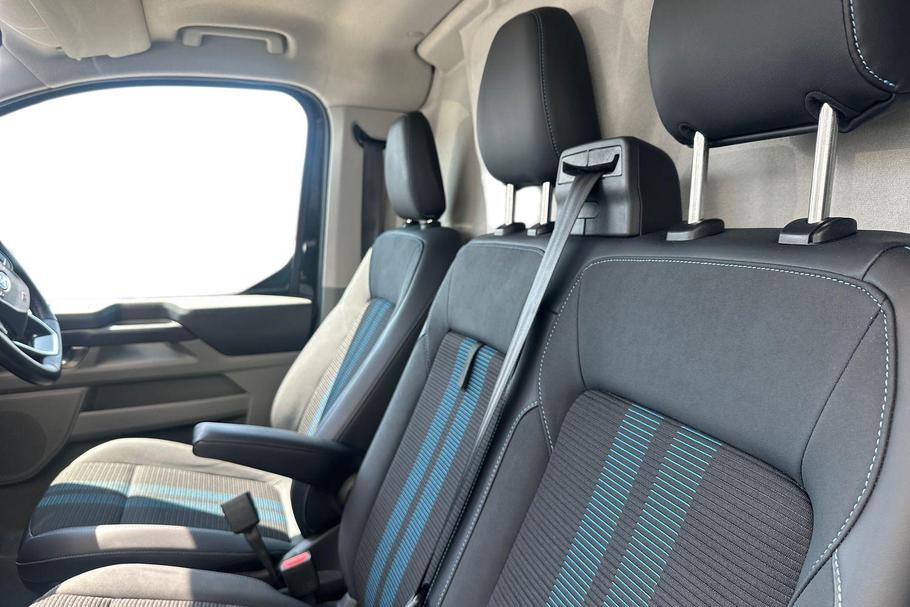 Used Ford TRANSIT CUSTOM WV74RGX 11