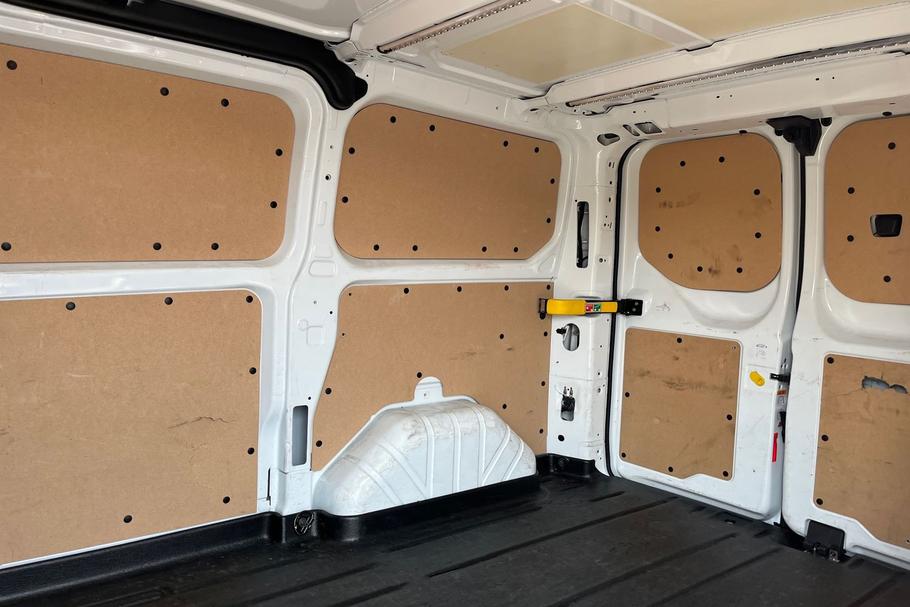 Used Ford TRANSIT CUSTOM AMZ4755 4