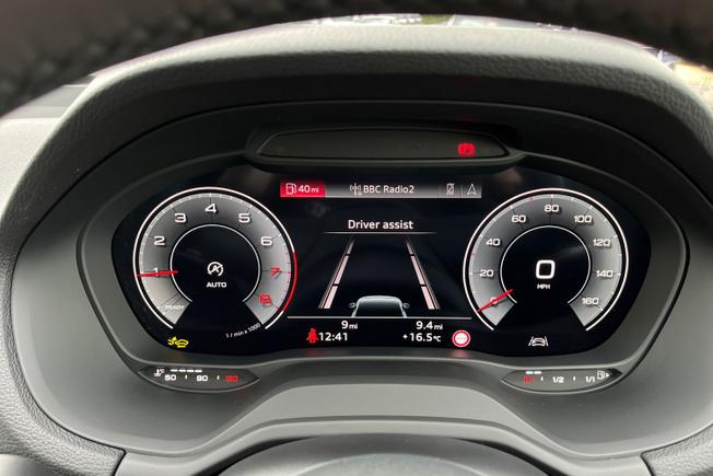 AUDI Q2 Photo 15