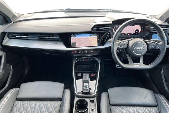 AUDI S3 Photo 10