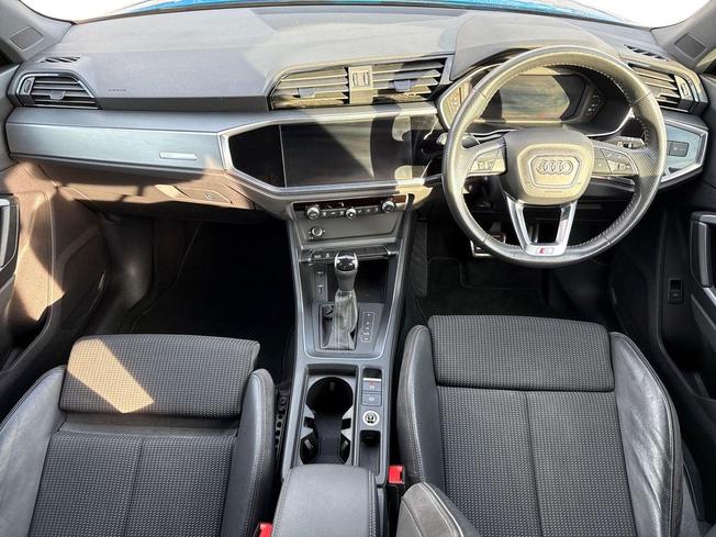 AUDI Q3 Photo 10