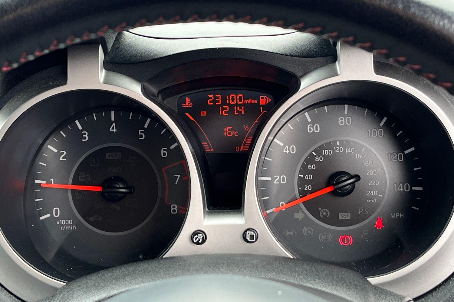 Nissan JUKE Photo 12