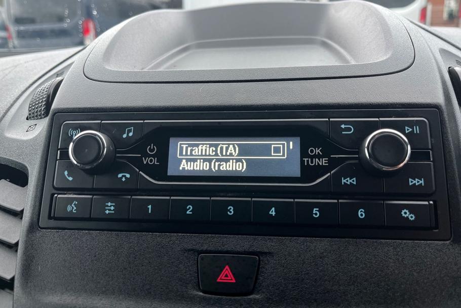 Used Ford TRANSIT CONNECT 17