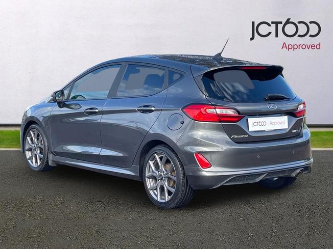 FORD Fiesta Photo 3
