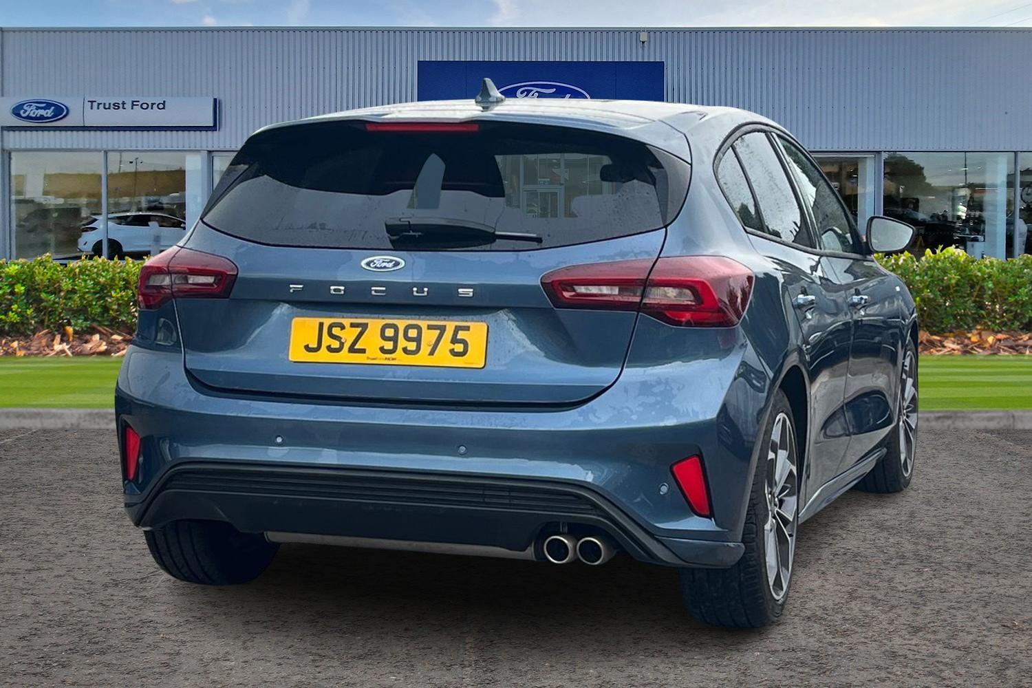 Ford FOCUS Photo 3