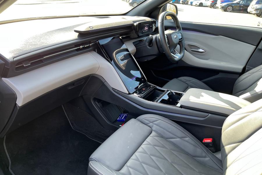 Ford EXPLORER Photo autoimg-766fcb9c7209575b559eb4a776e85d6f93096a60.jpg