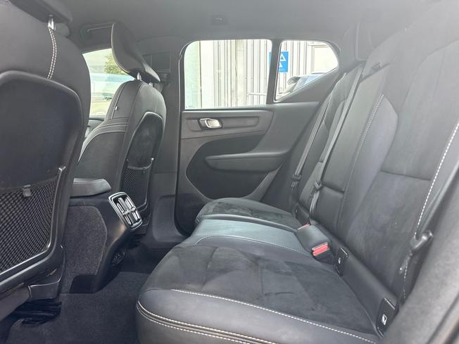VOLVO Xc40 Photo 44
