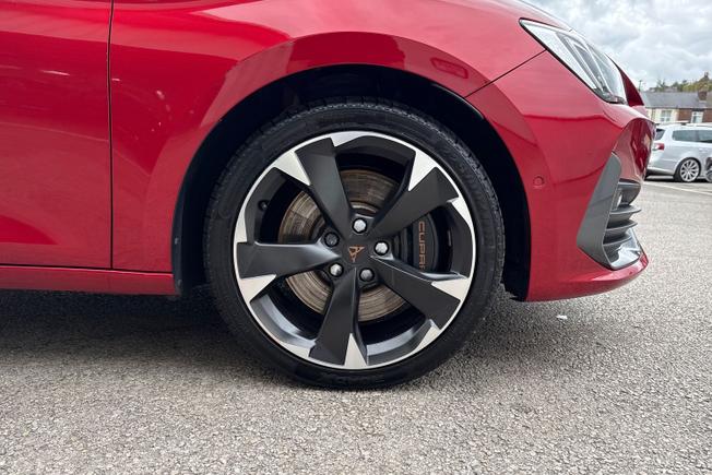 CUPRA Leon Photo 5