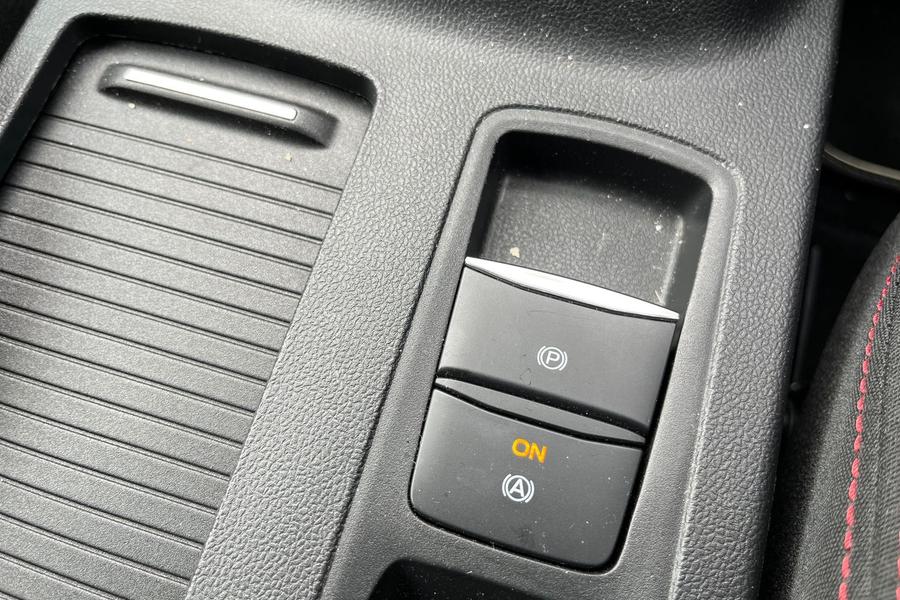 Ford Focus Photo autoimg-7676fe3775610155ebf4d9c82df336c4d71ec5f7.jpg