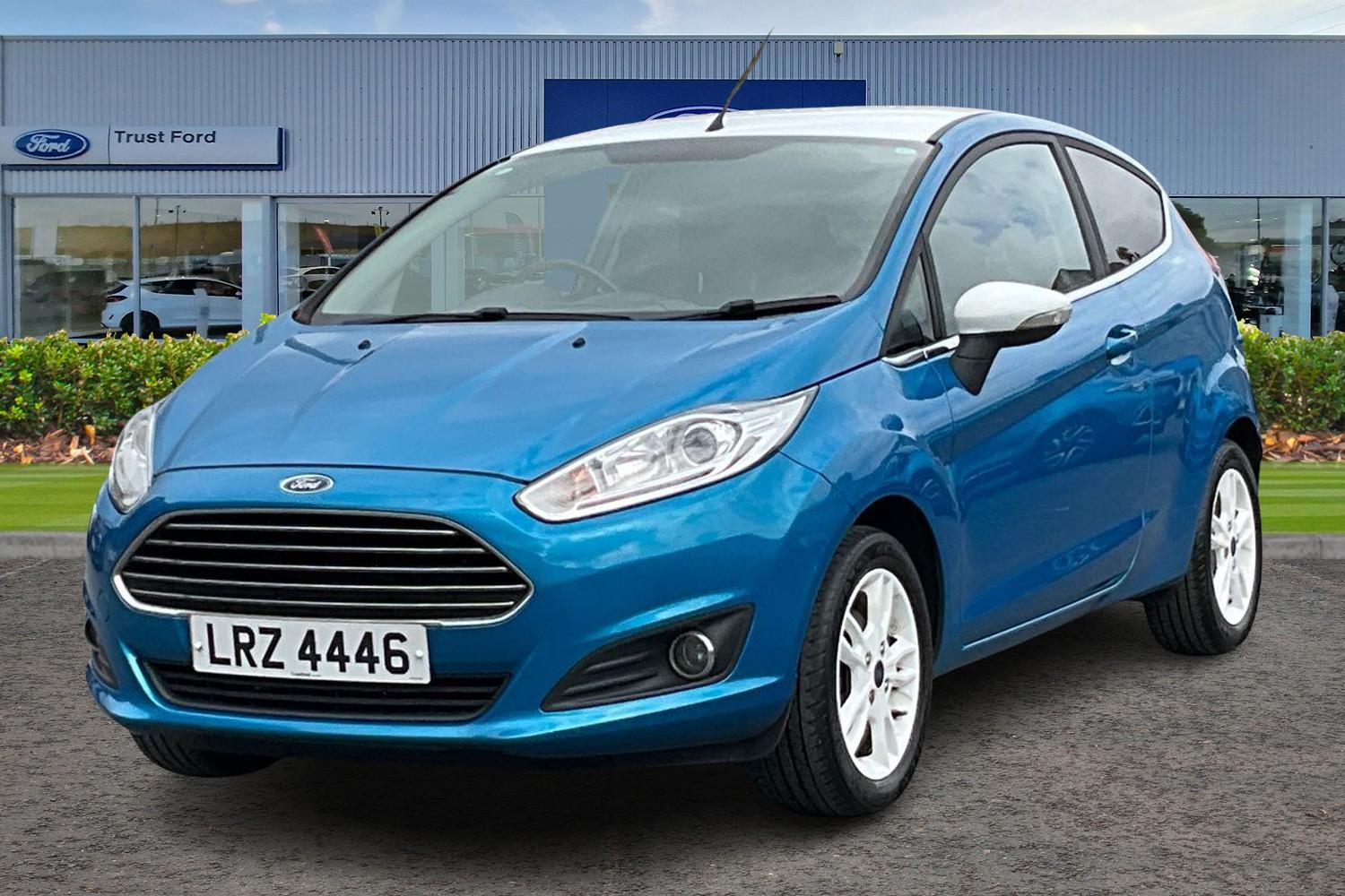 Ford FIESTA Photo 4