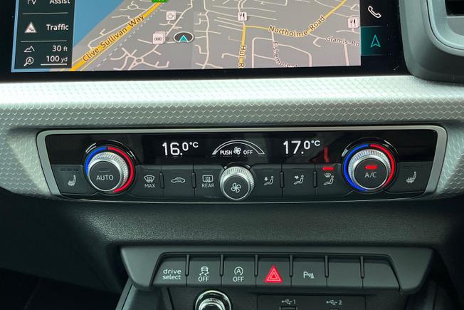 AUDI A1 Photo 30