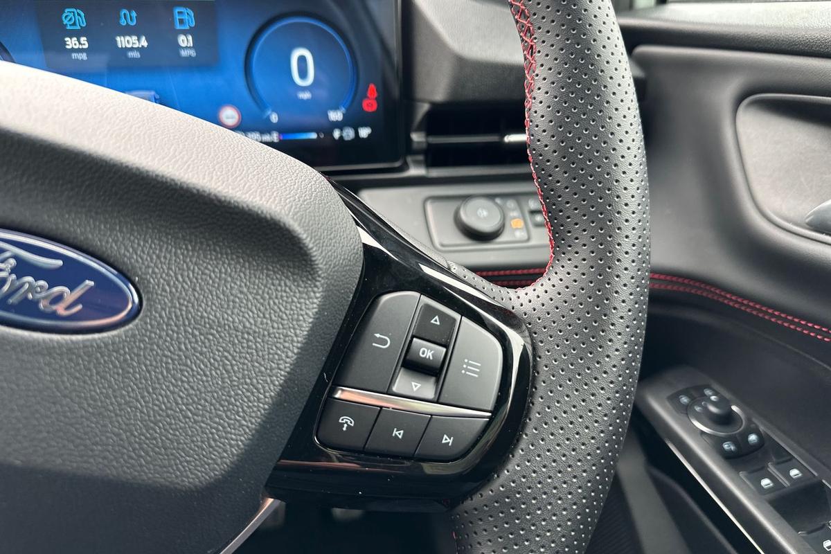 Ford Explorer Ford Puma Wireless Charging New All-Electric Puma