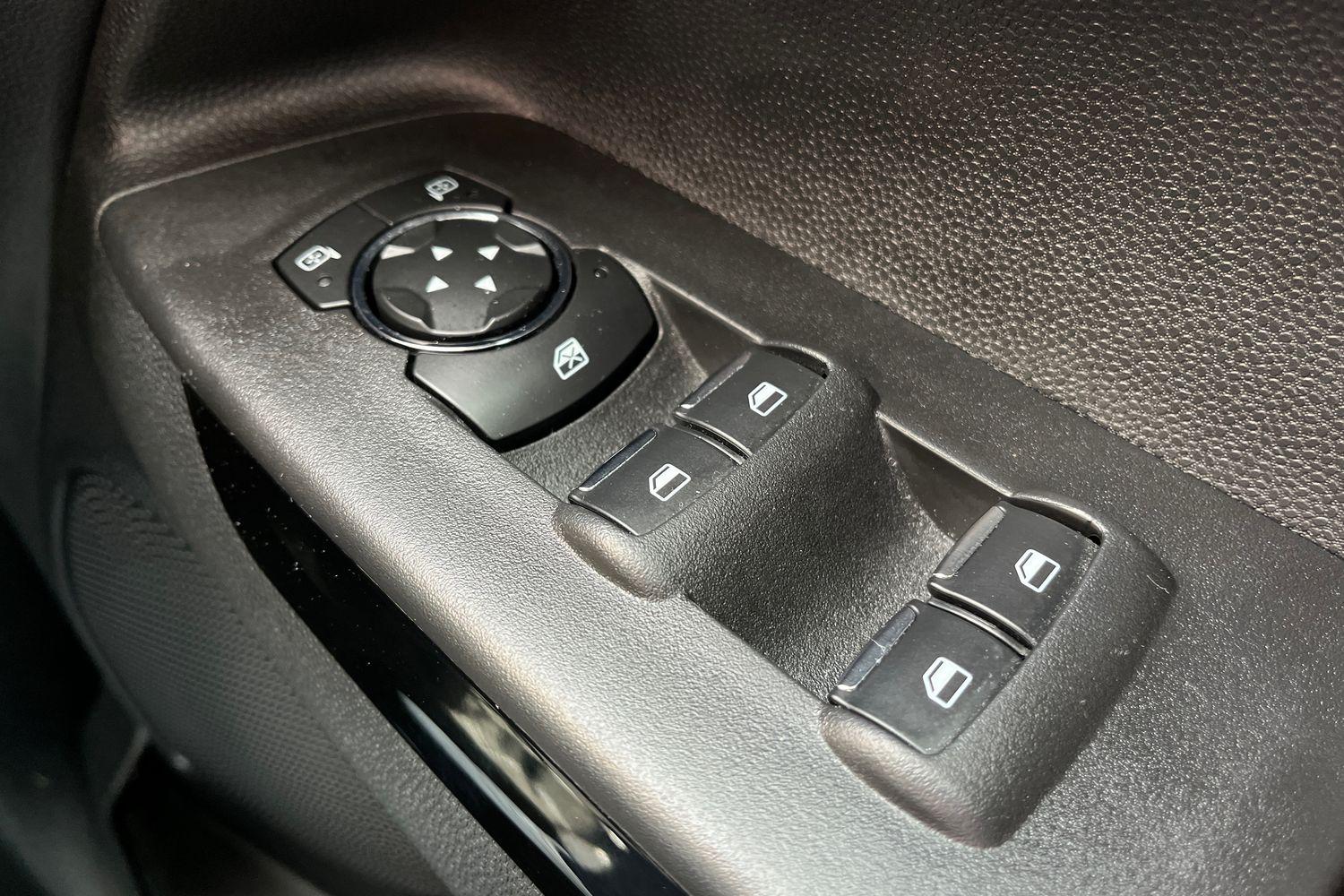 Ford EcoSport Photo 15