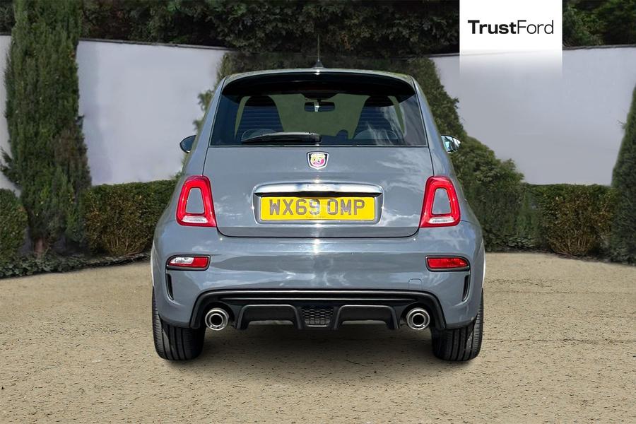 Abarth 595 Photo autoimg-76837123dc3984251c6d264444c3a2b02246d2c7.jpg