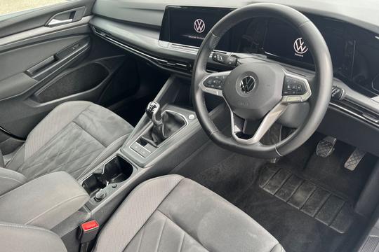 Volkswagen Golf Photo autoimg-7686827040fd0d867f5da3edadc2446c5fbc8f7f.jpg