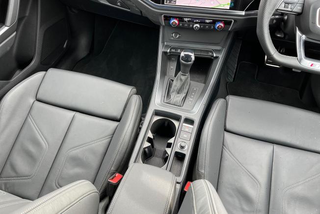 AUDI Q3 Photo 53