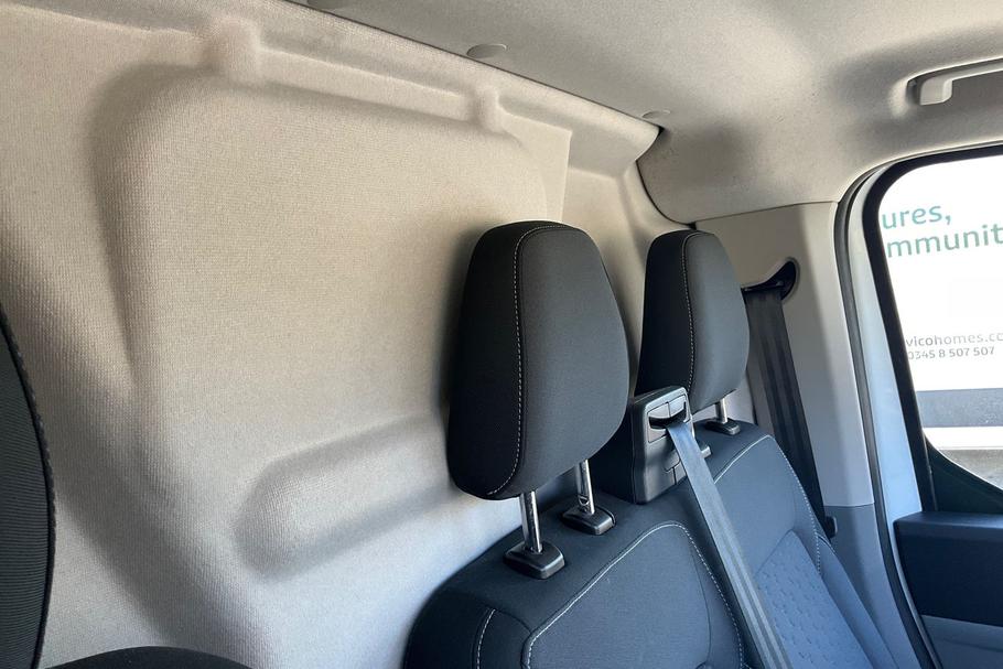 Used FORD TRANSIT CUSTOM WT25UGX 37