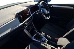 VOLKSWAGEN T-Roc Photo 2