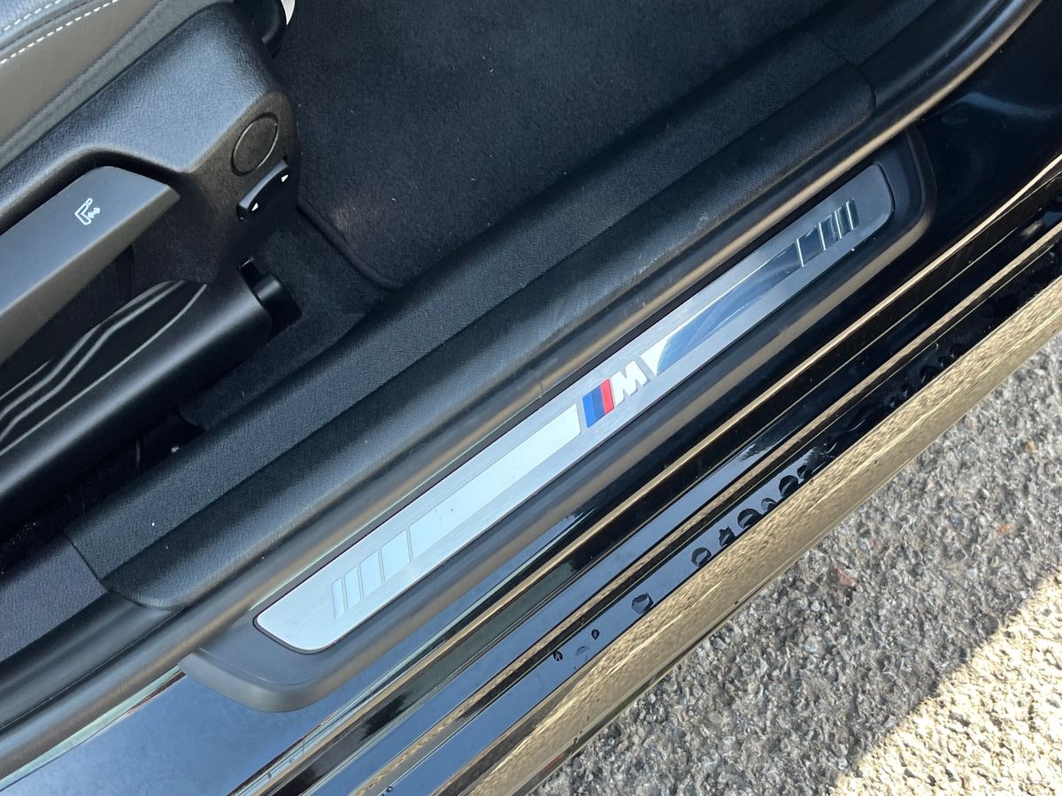 BMW 3 Series Photo 29