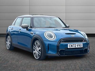 Used 2022 MINI Hatch 2.0 Cooper S Exclusive Hatchback 5dr Petrol Steptronic Euro 6 (s/s) (178 ps) at Sinclair Direct