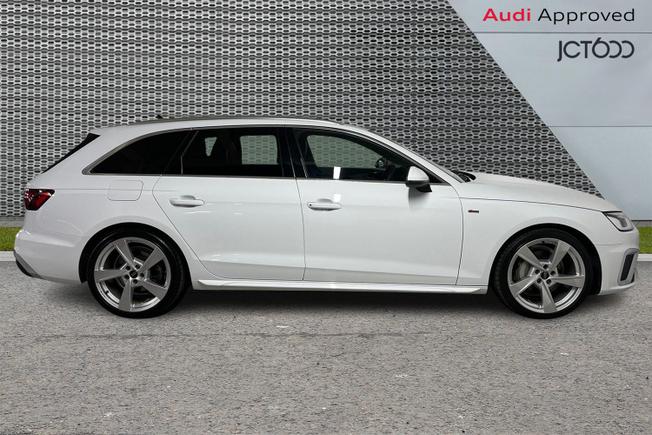 AUDI A4 Avant Photo 4