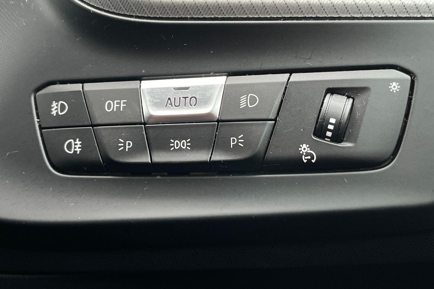BMW 2 SERIES Photo 39