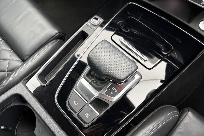 AUDI Q5 Photo 32