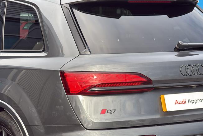 AUDI Q7 Photo 50